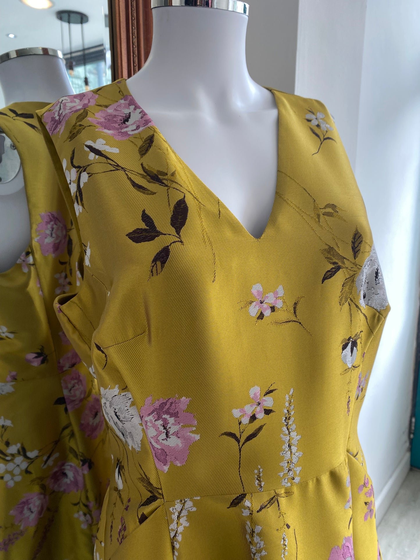 Phase Eight floral cecily dress brand new size 14