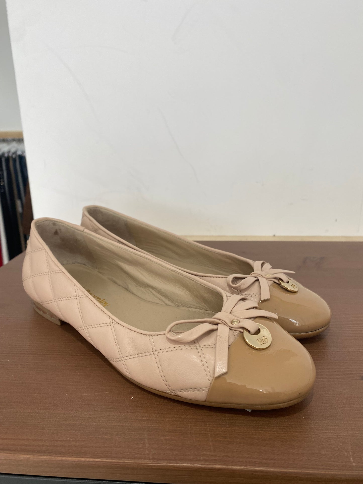 Russell and Bromley Blush Pink Leather Quilted Pumps Size 5