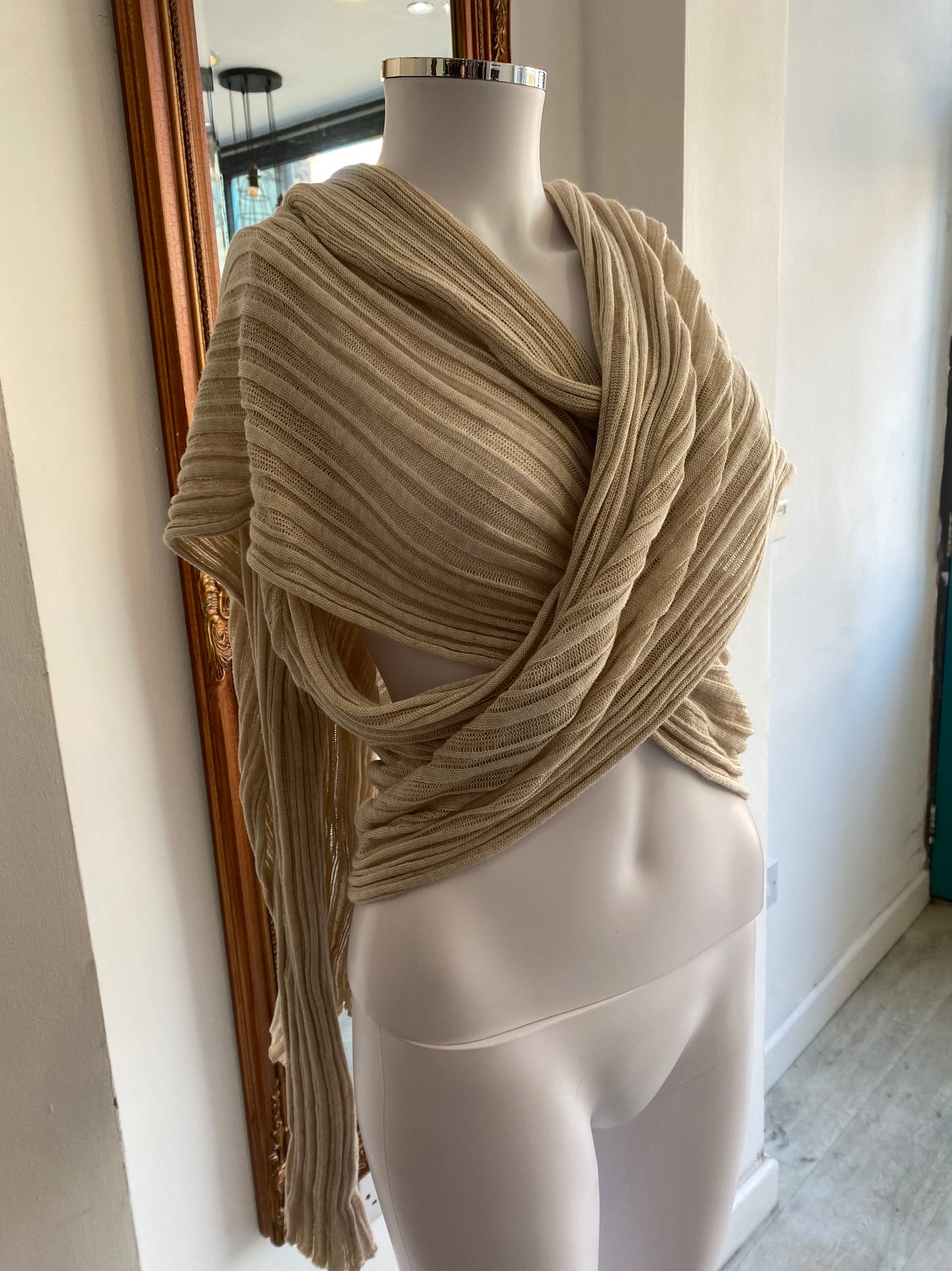 John P Greece Top one size