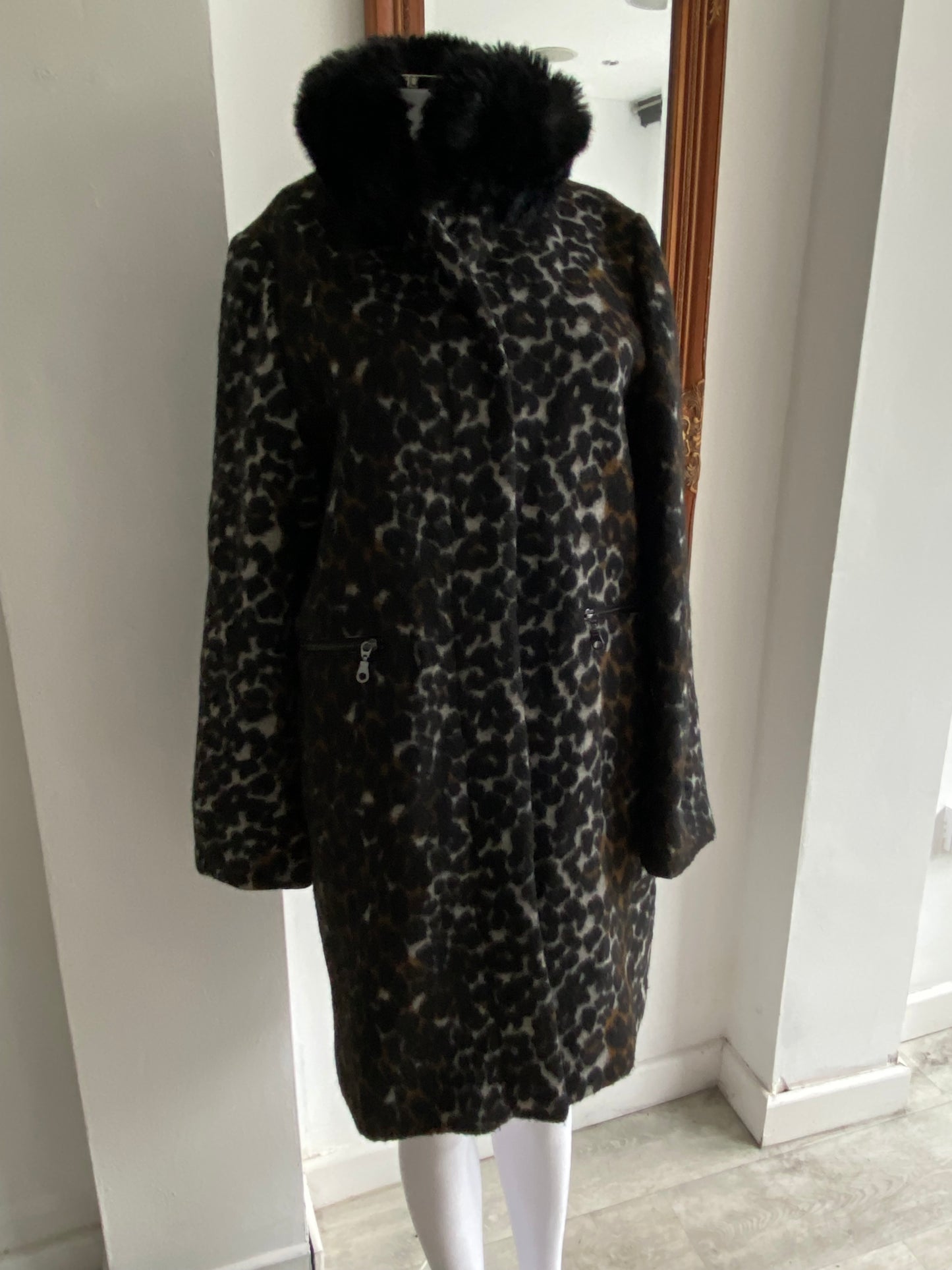Four Seasons leopard print coat size 12-14