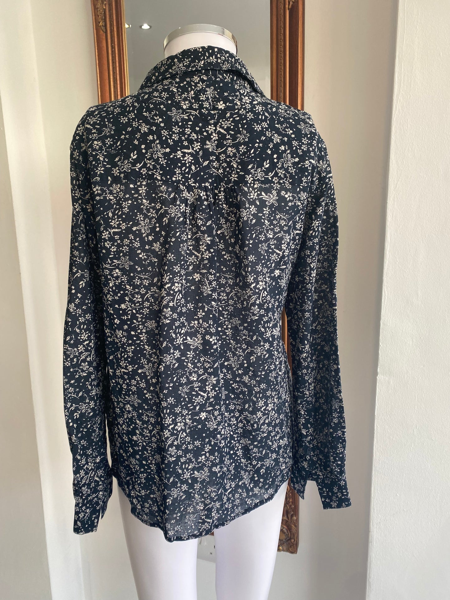 Thought Blue Floral Print Shirt Size 10