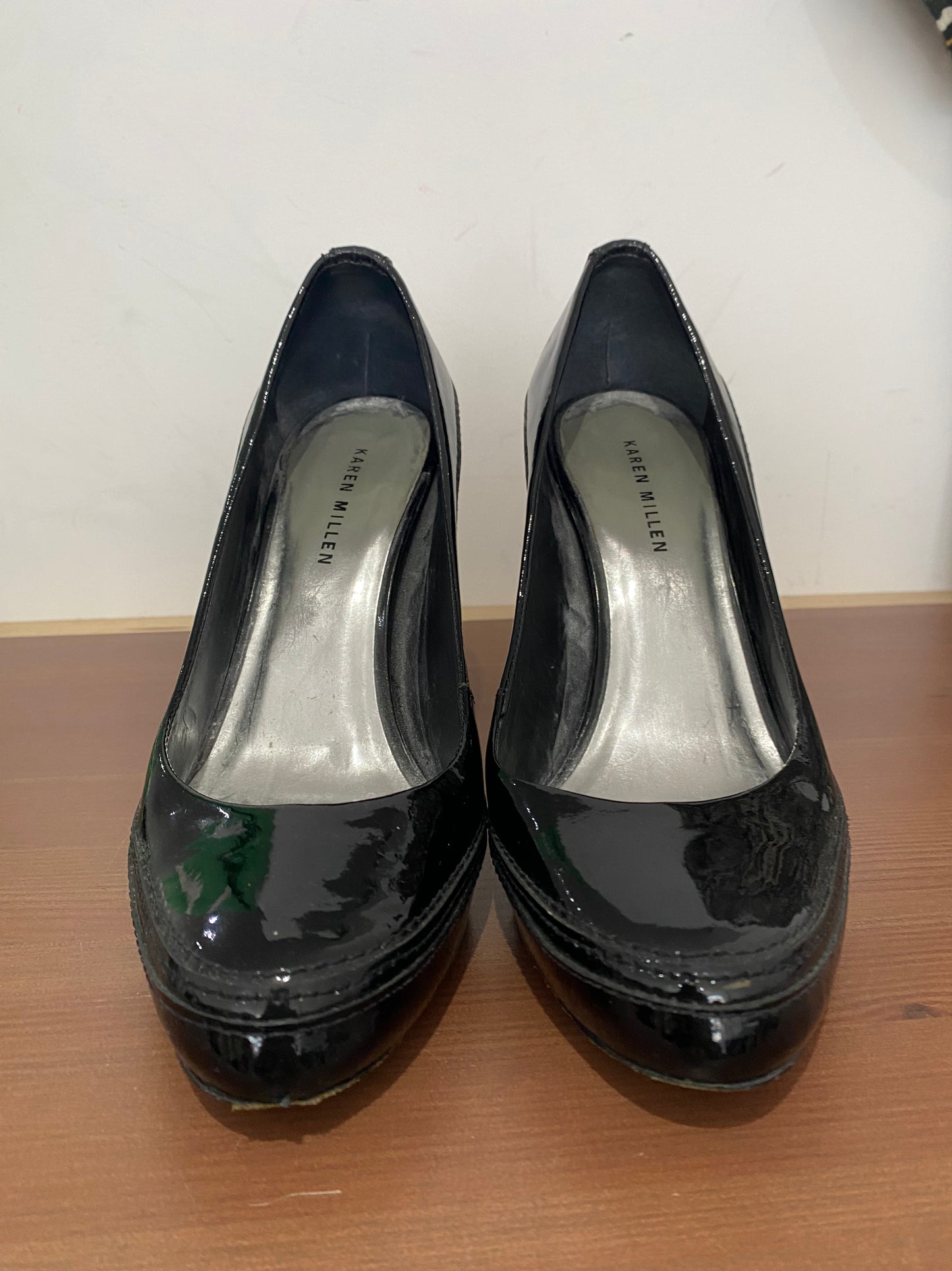 Karen Millen black patent heels size 4