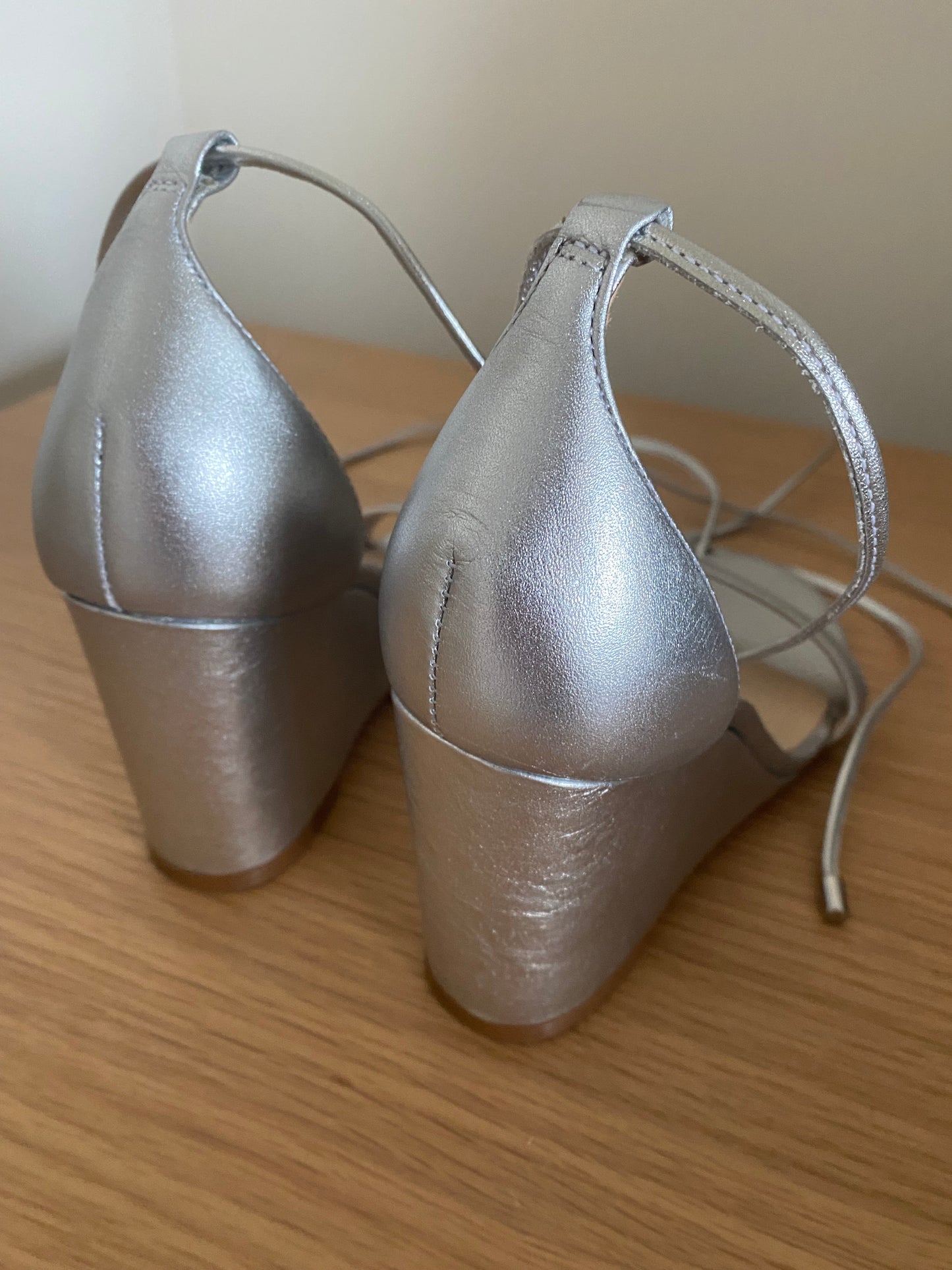 Sosander silver wedge heels size 3
