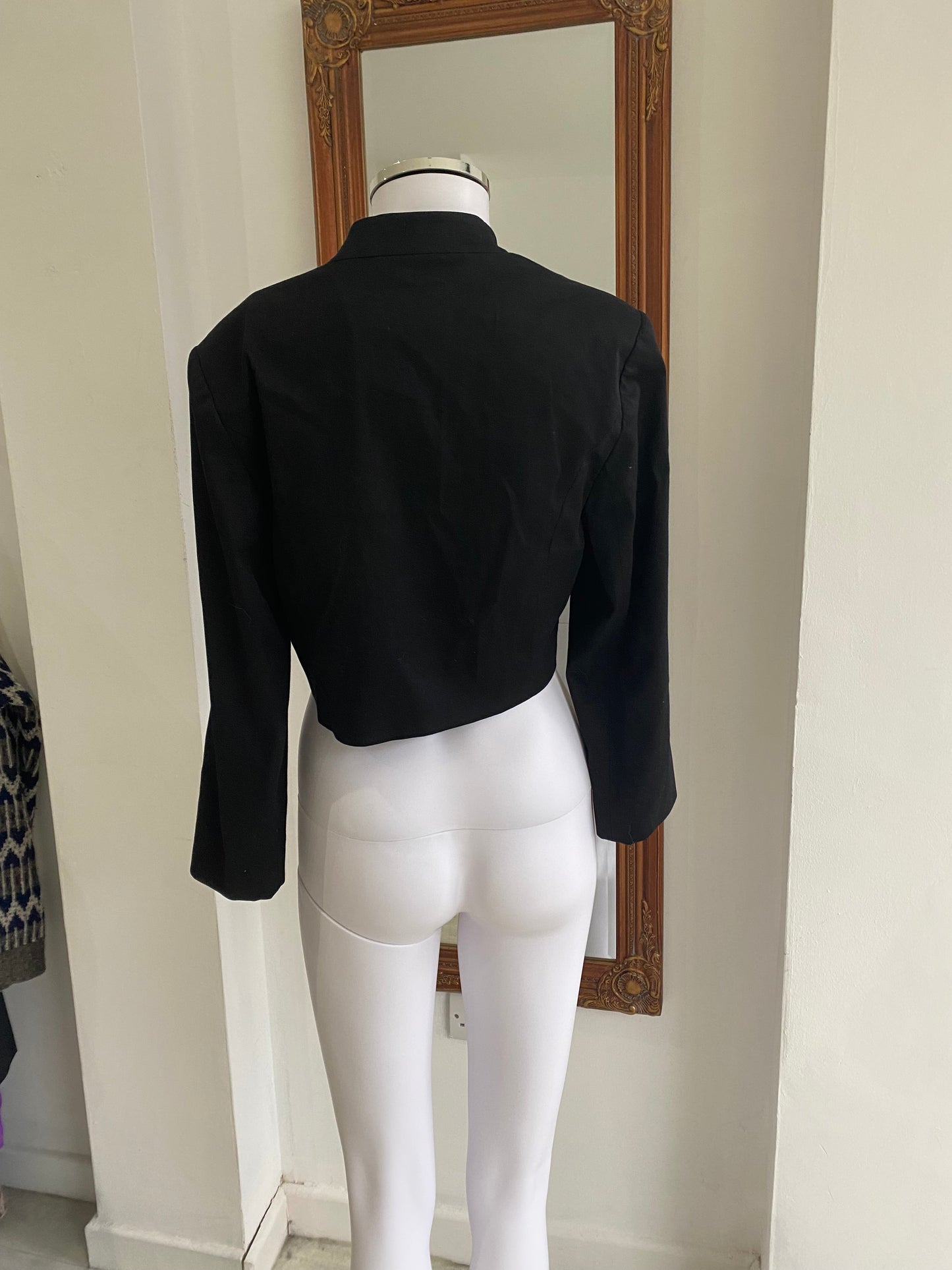 Gina Bacconi Black Cropped Jacket Size 10