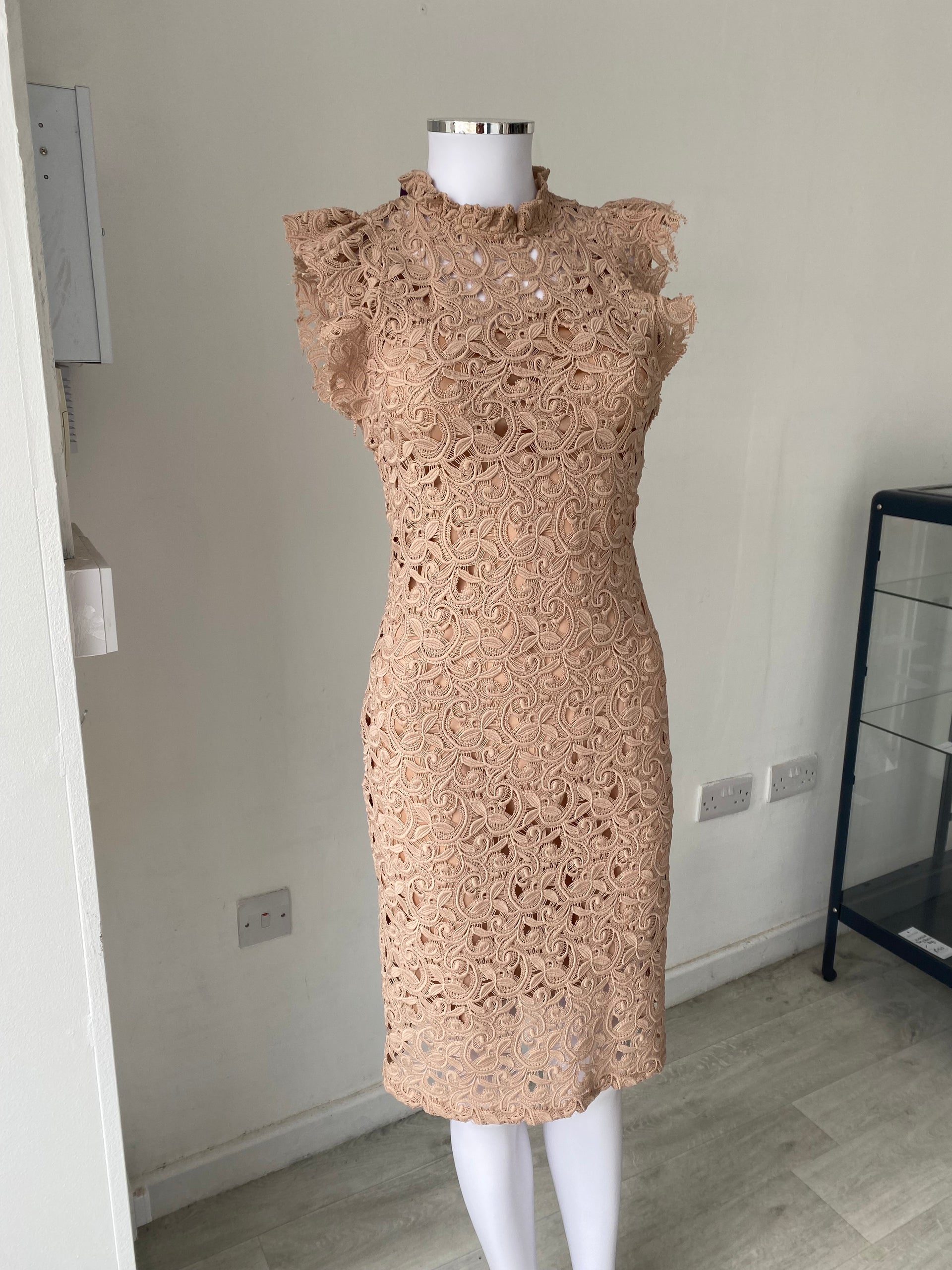 Zara Beige Lace Dress Size XS 6 Zara Beige Lace Dress Size XS 6