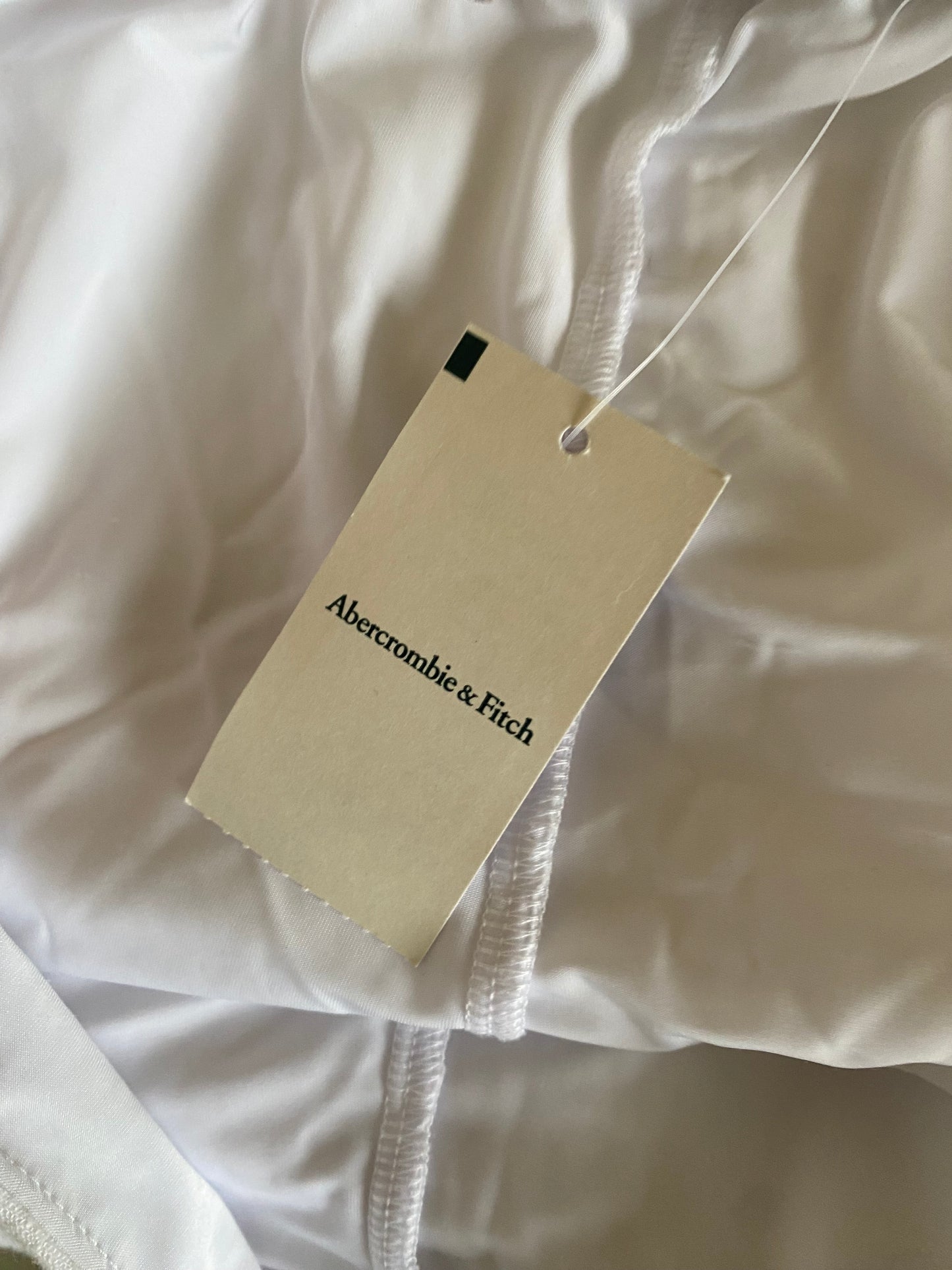 Abercrombie and Fitch white linen co ord top and skort set size 10