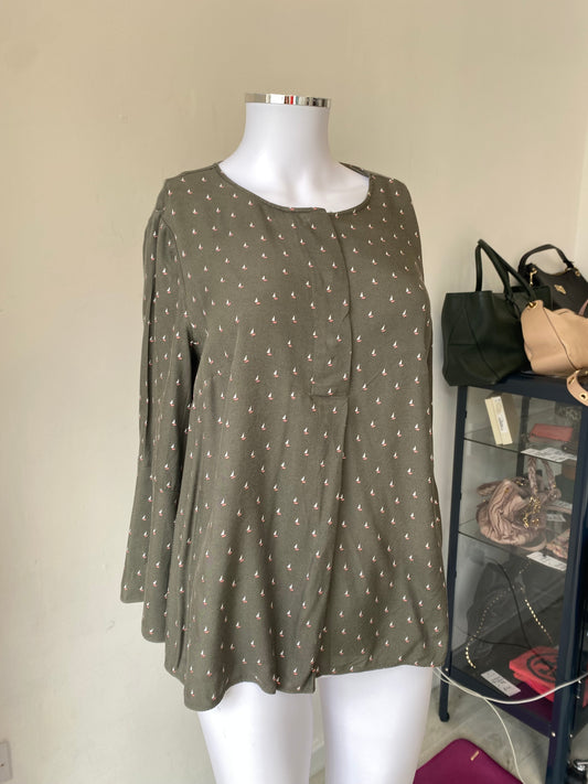 Hobbs Sage Green Sailboat Print Top Size 10