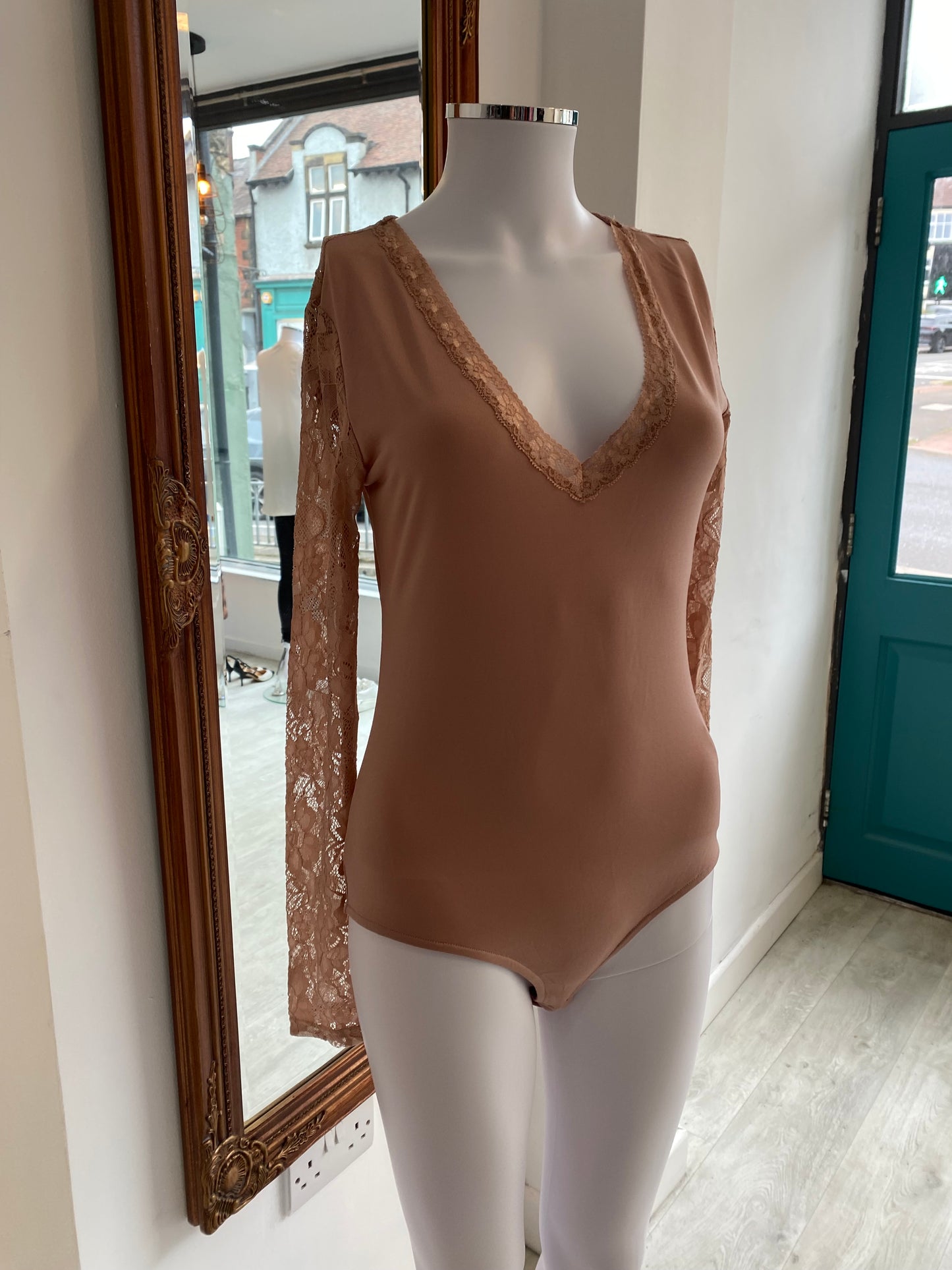 Silvian Heach Beige Lace Bodysuit Size Small 8-10