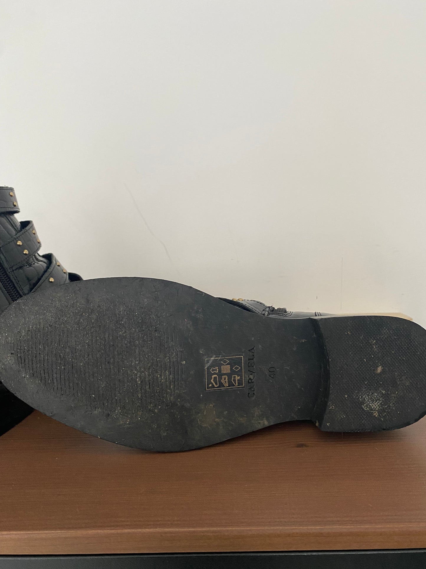 Carvella Black Leather Buckle Ankle Boots Size 7