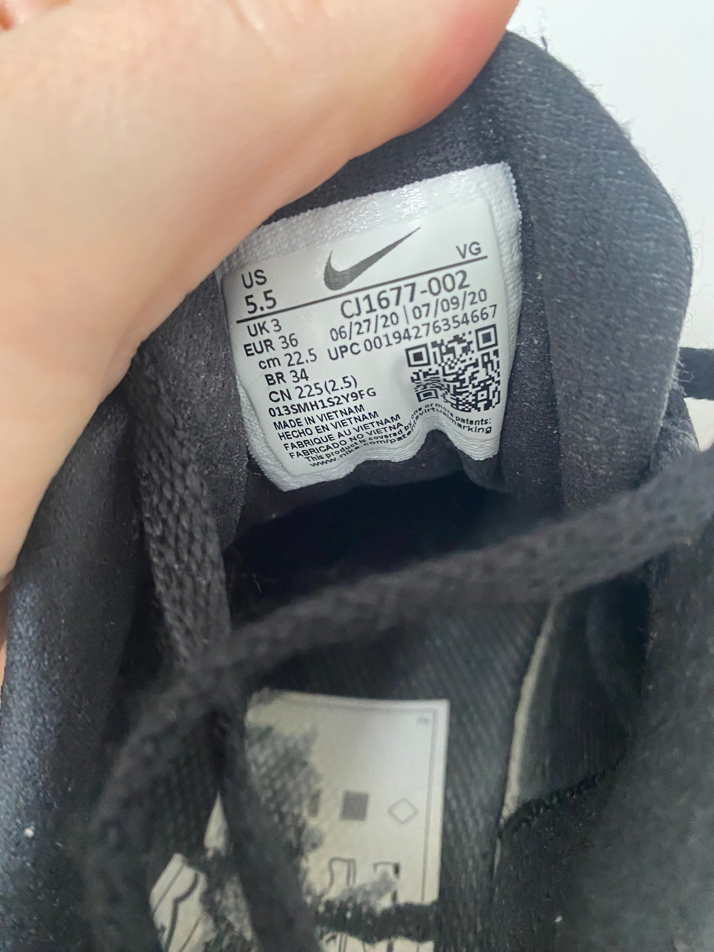 Nike black wear all day trainers size 3