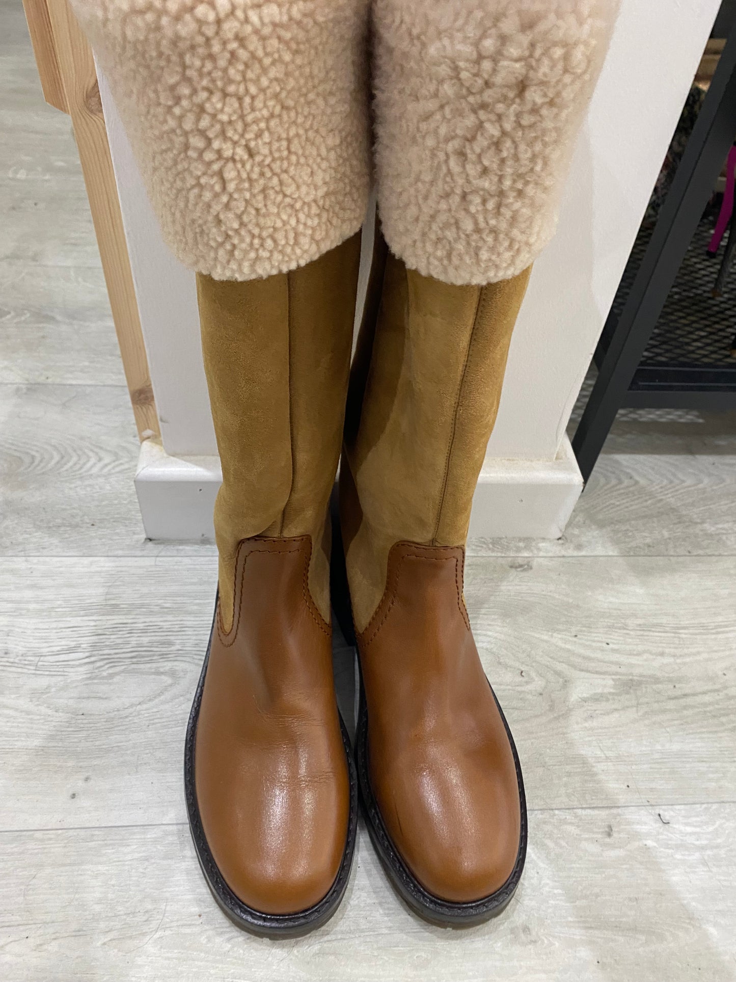 Chloe Tan Leather and Suede Boots Size 7