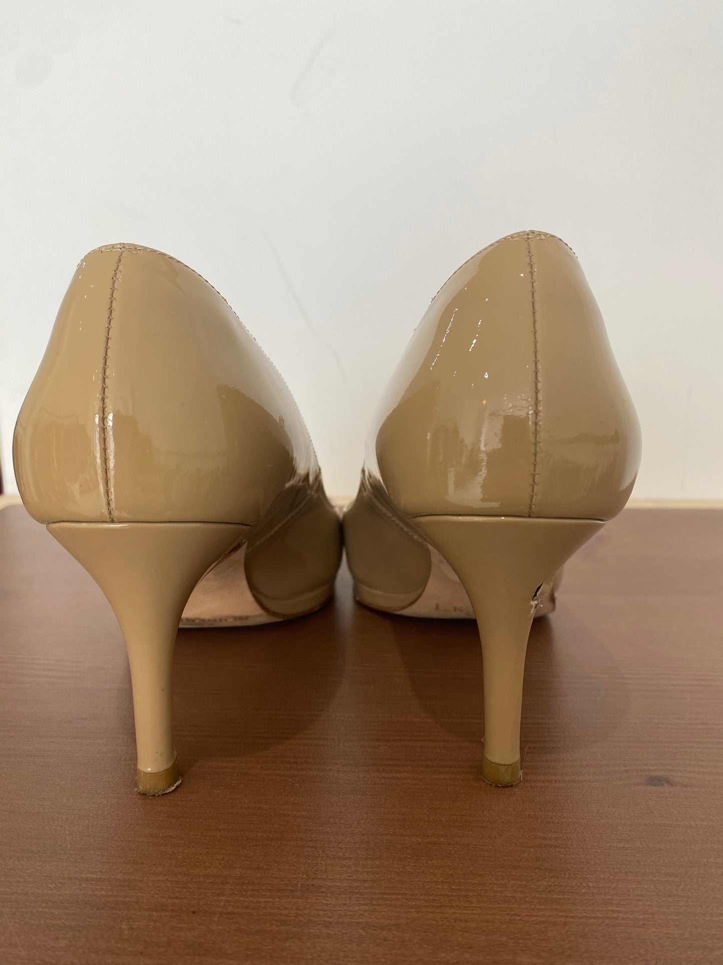 LK Bennett Beige Patent Court Shoes Size 5
