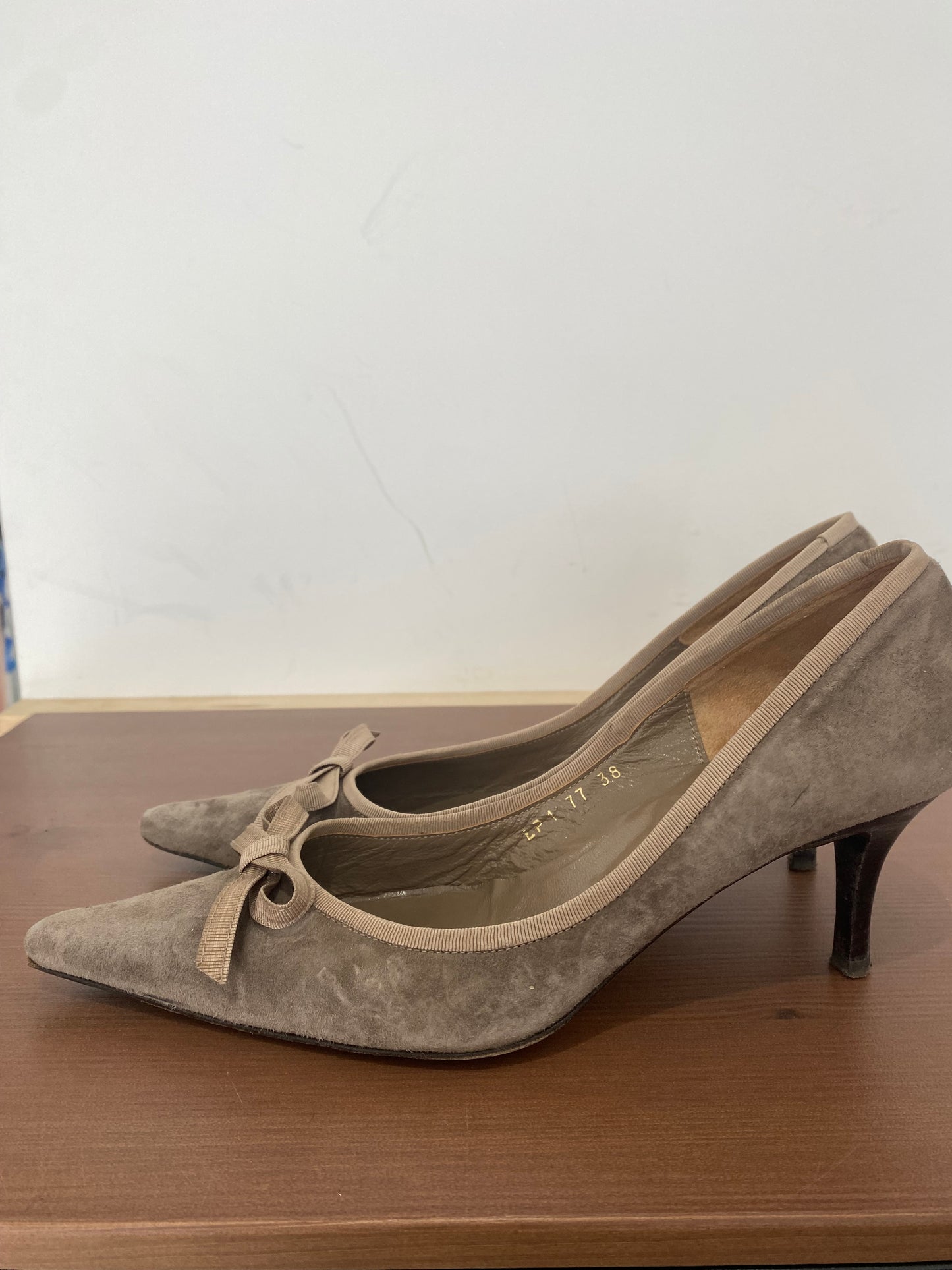 LK Bennett Beige Suede Heels with Bow Detail Size 5