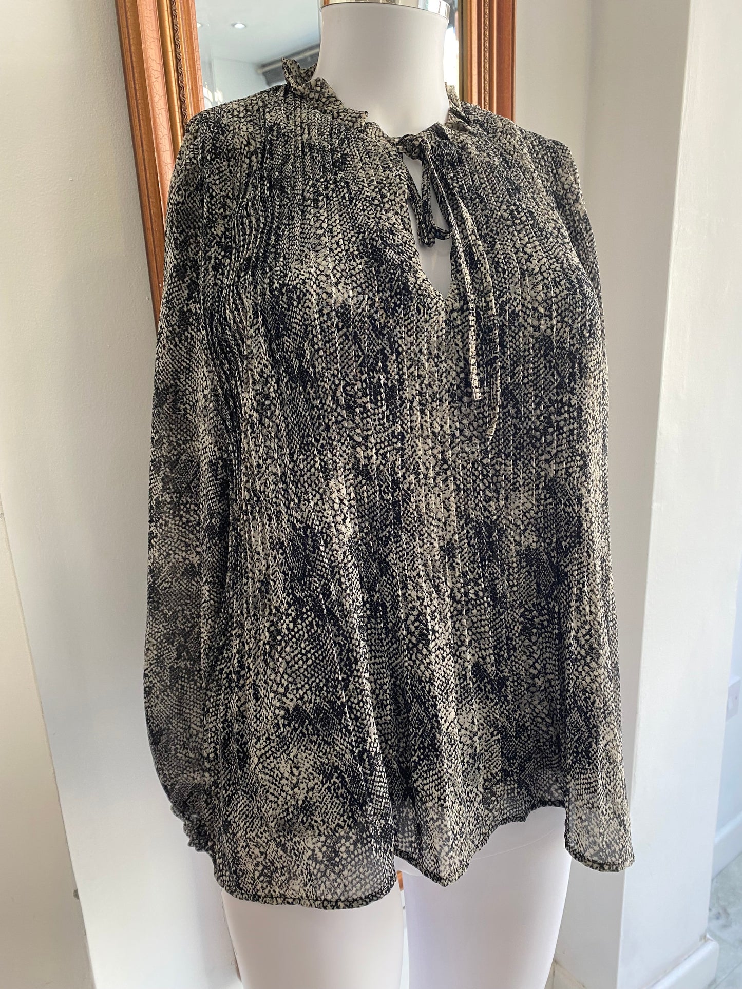 Mango snake print blouse size 12