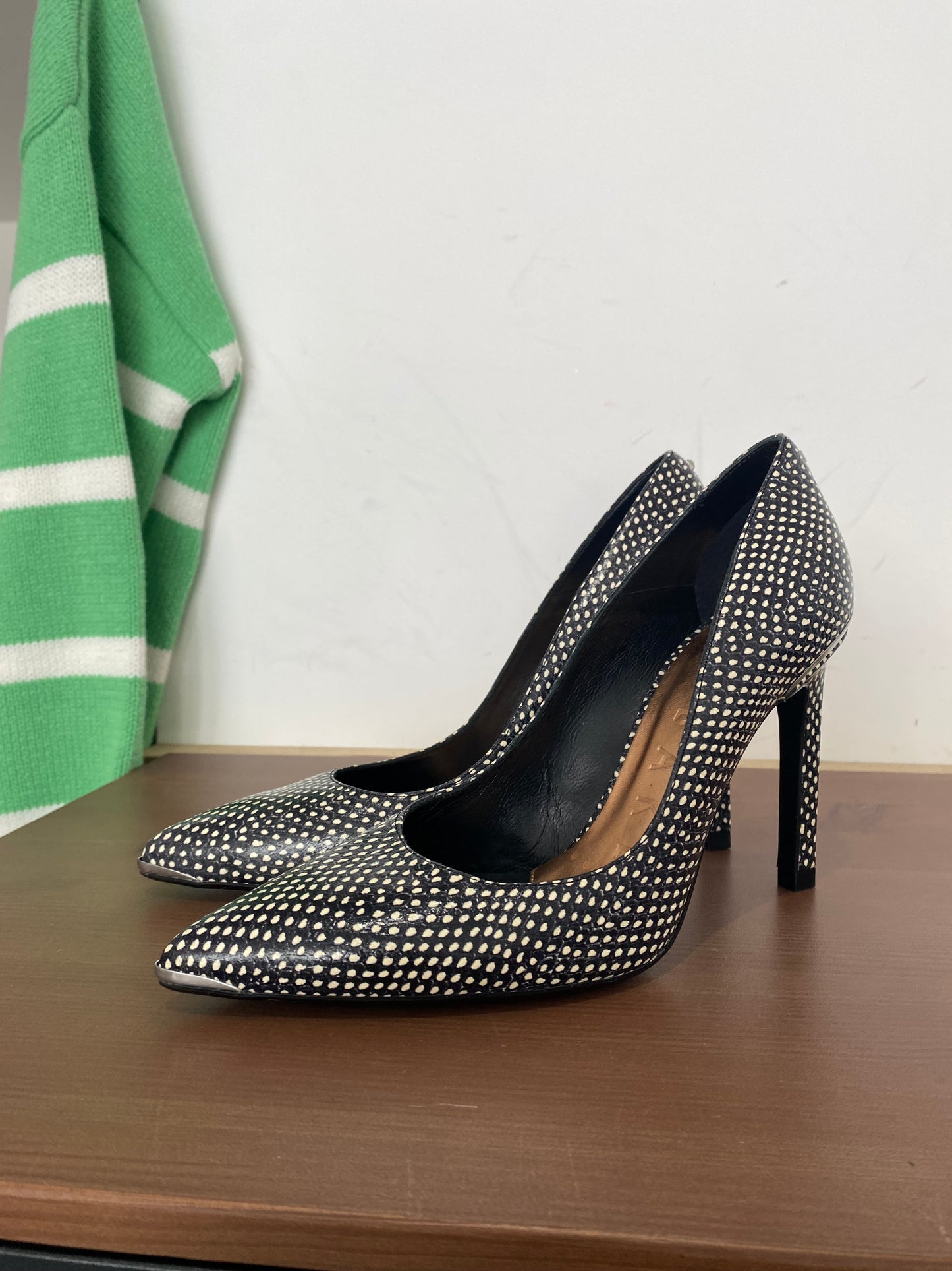 Ted Baker dotted heels size 3