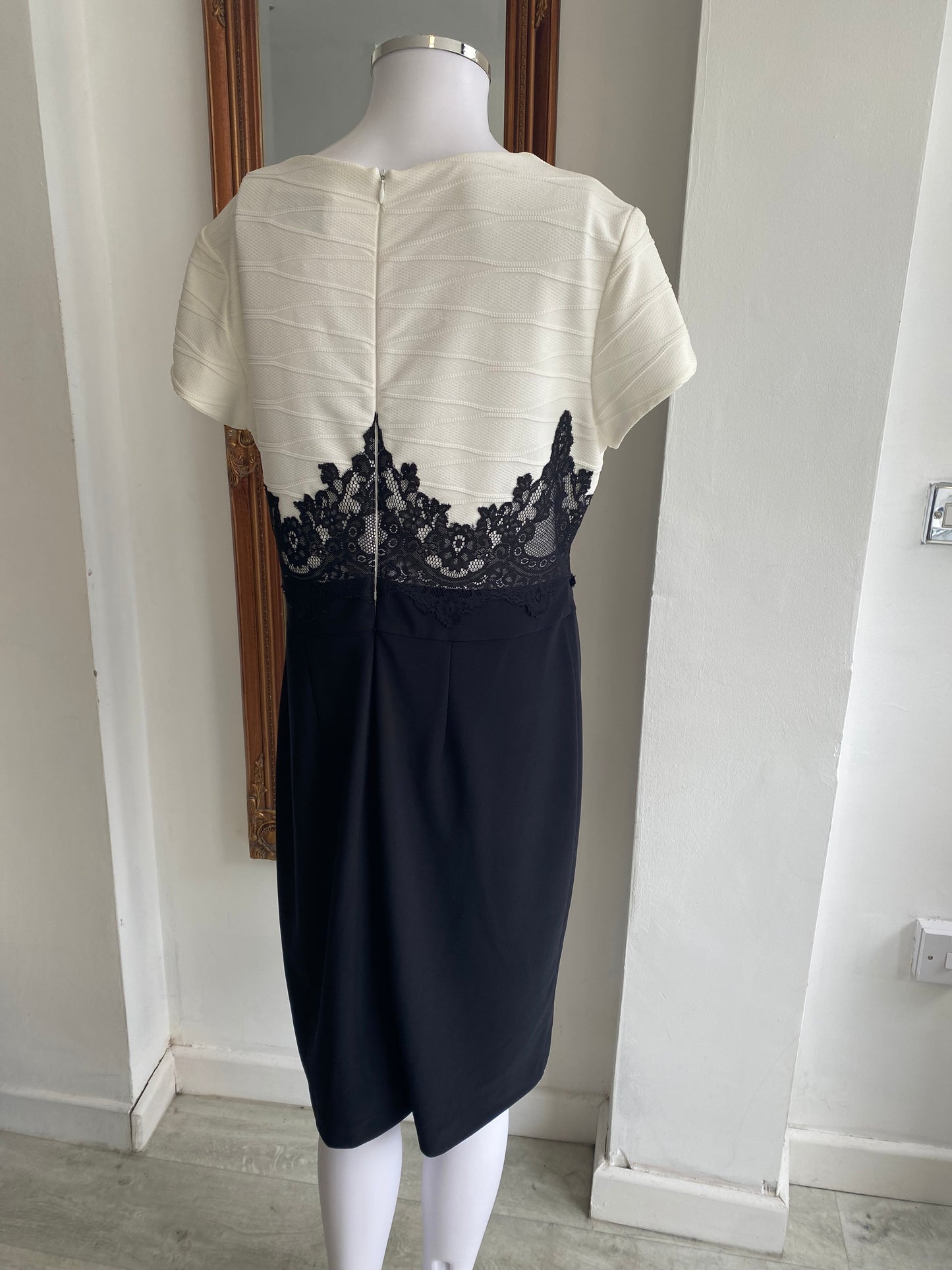Joseph Ribkoff dress size 14