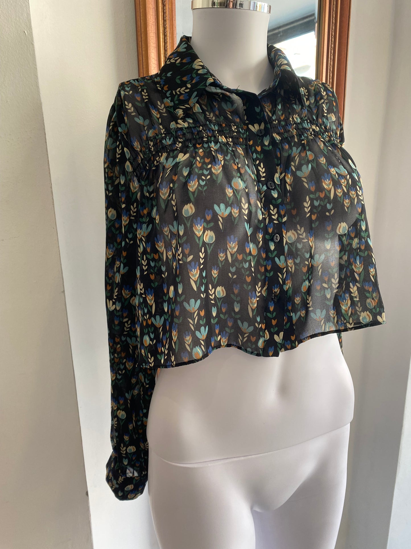 Zara cropped blouse size 8-10