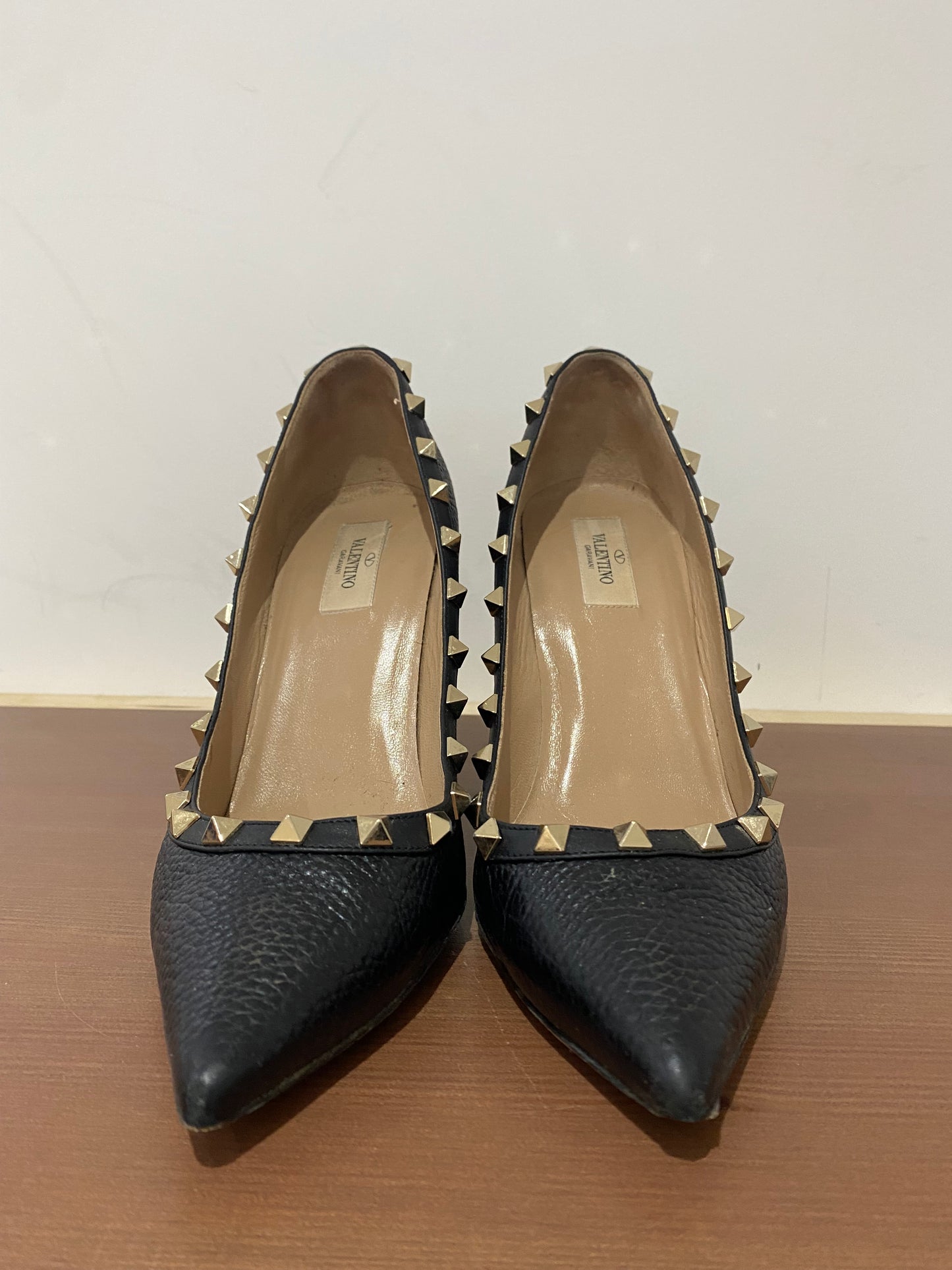 Valentino Rockstud Court Shoes Black Leather Size 7