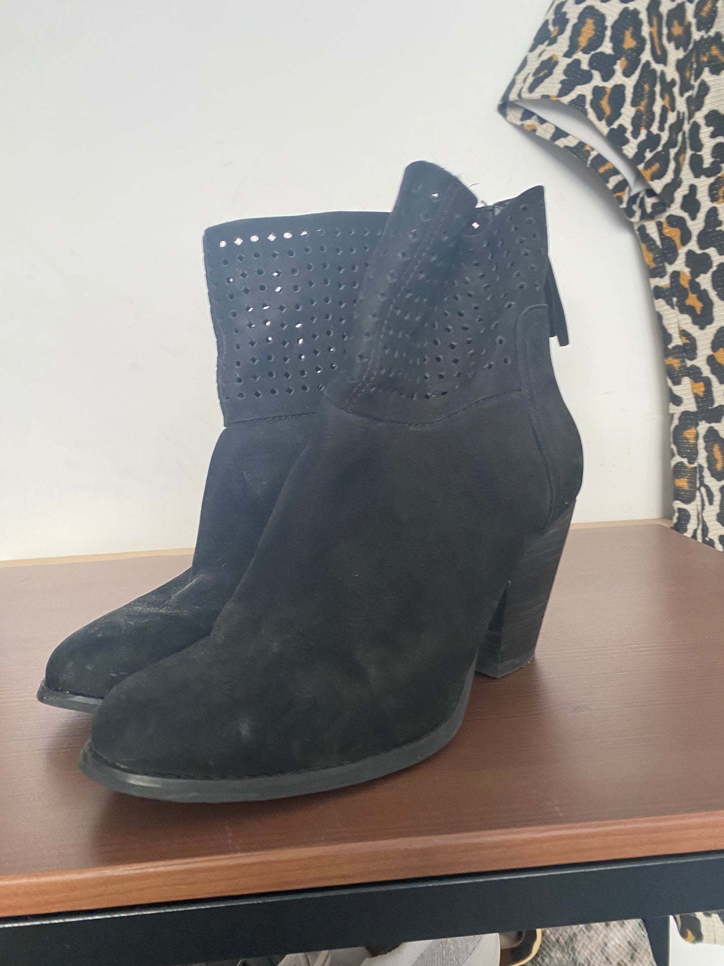 Nine West black boots size 5