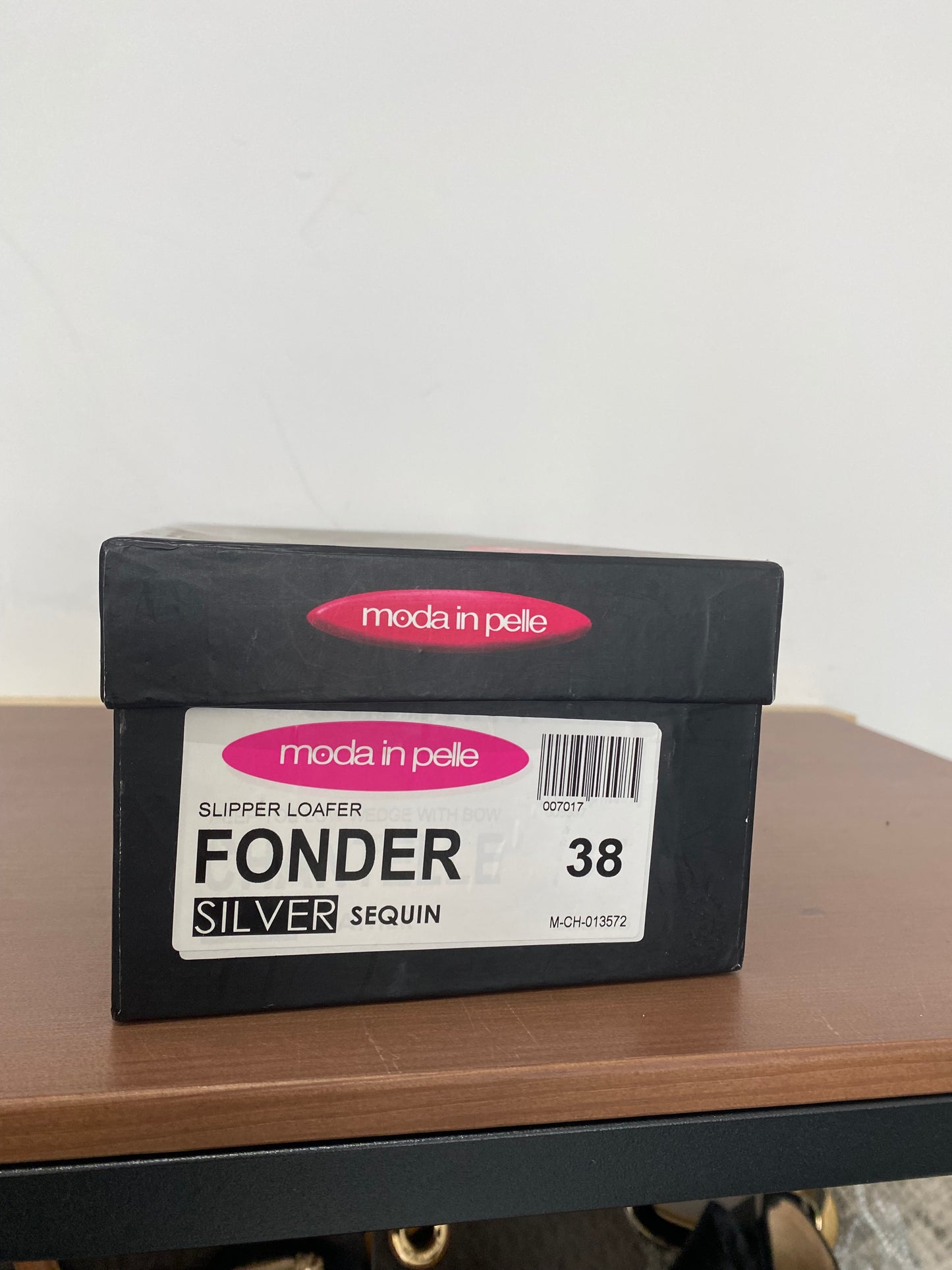 Moda in Pelle Fonder Silver Sequin Loafers Size 5