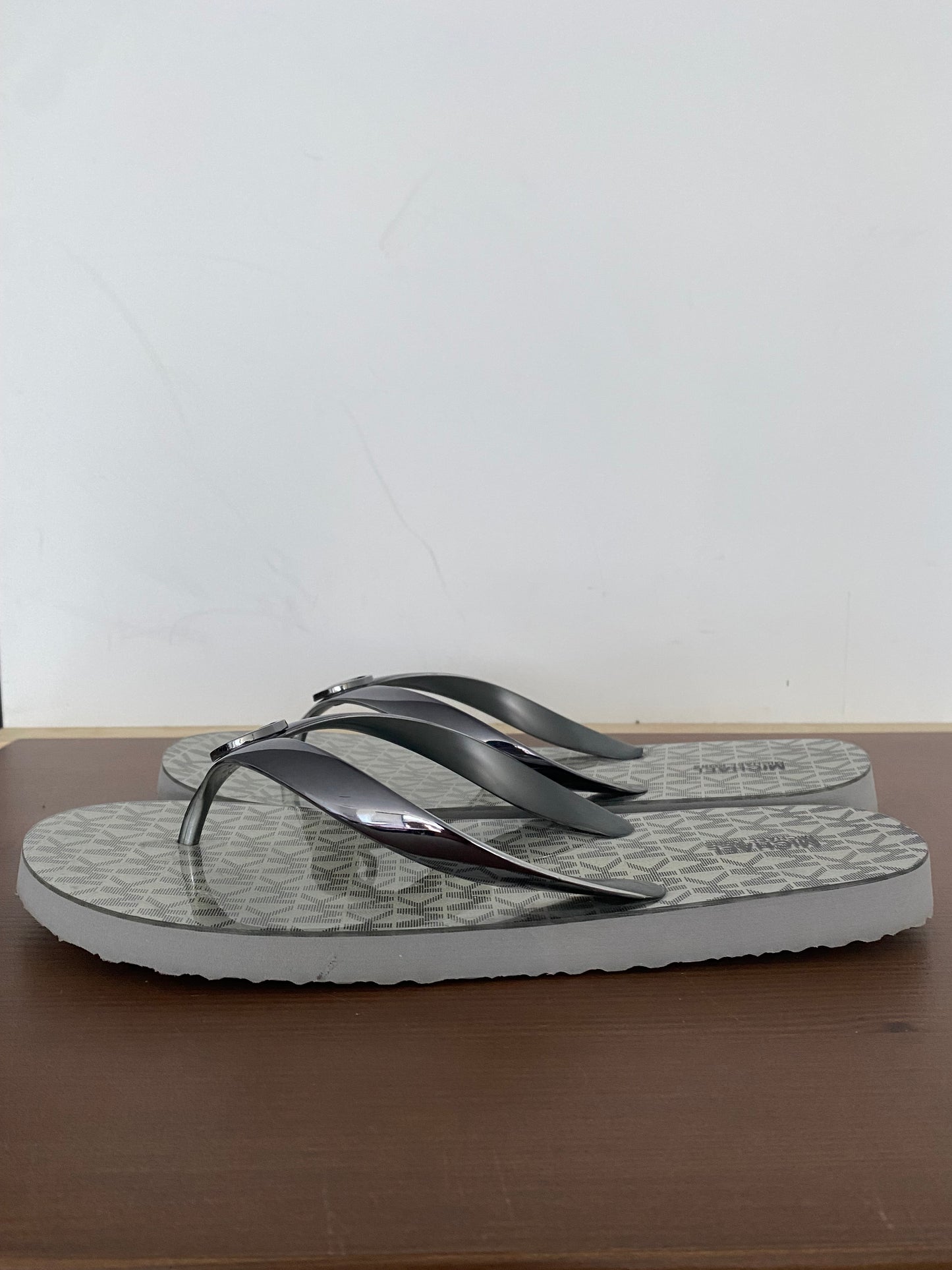 Michael Kors Grey Logo Flip Flops Size Large 6