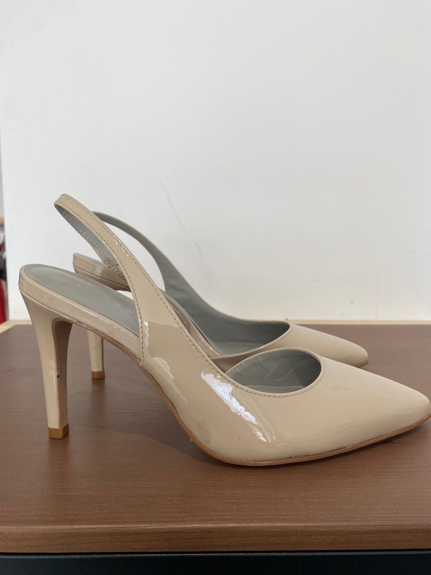 Reiss Light Beige Patent Heels Size 6
