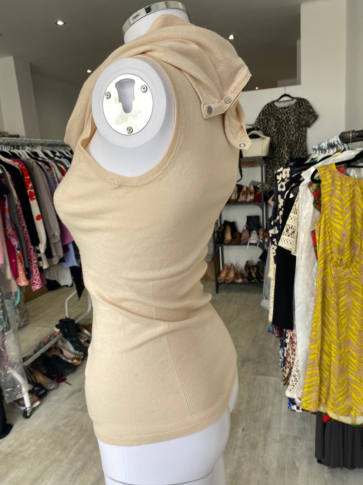 Karen Millen beige knitted top size 8