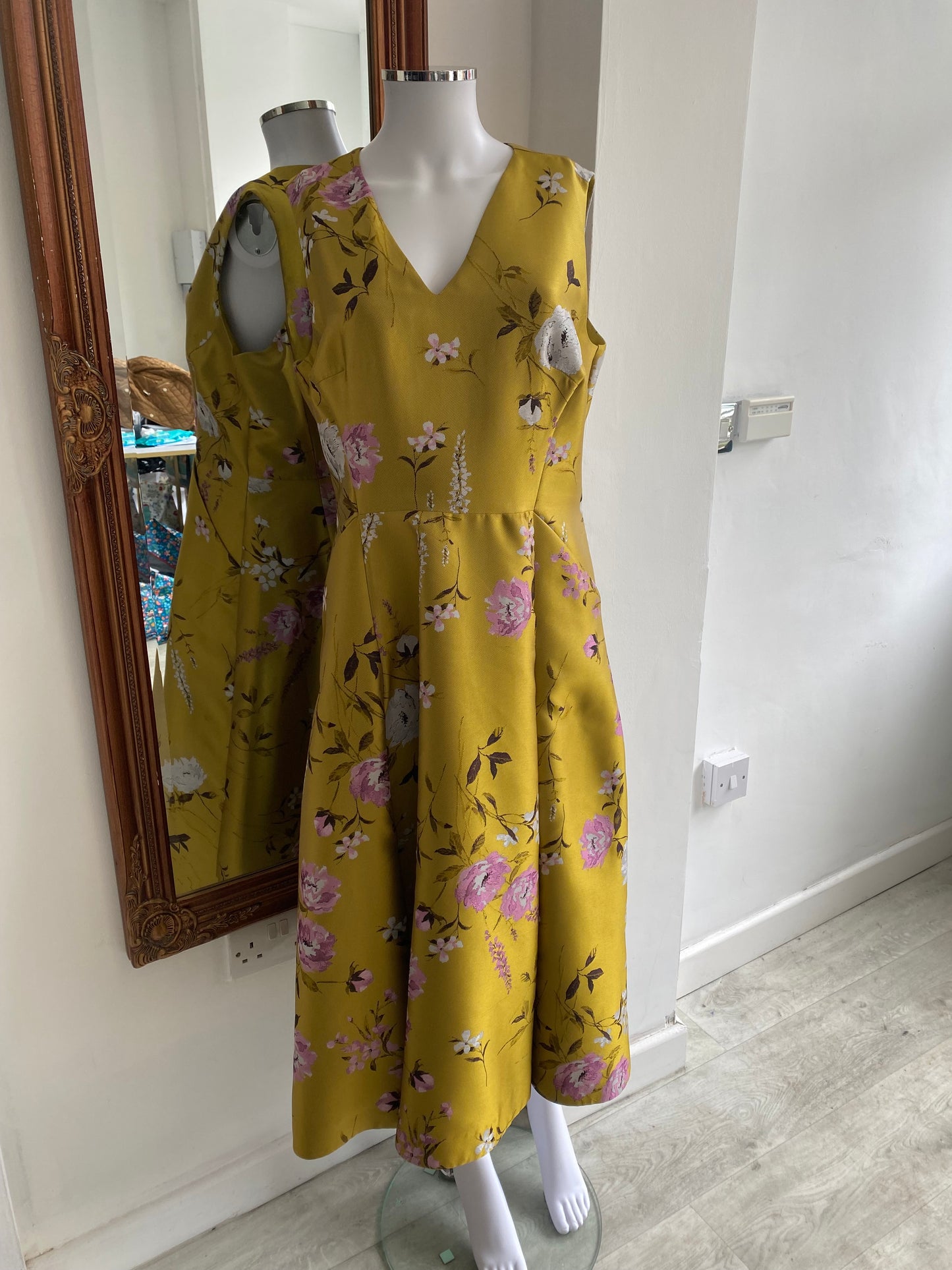 Phase Eight floral cecily dress brand new size 14