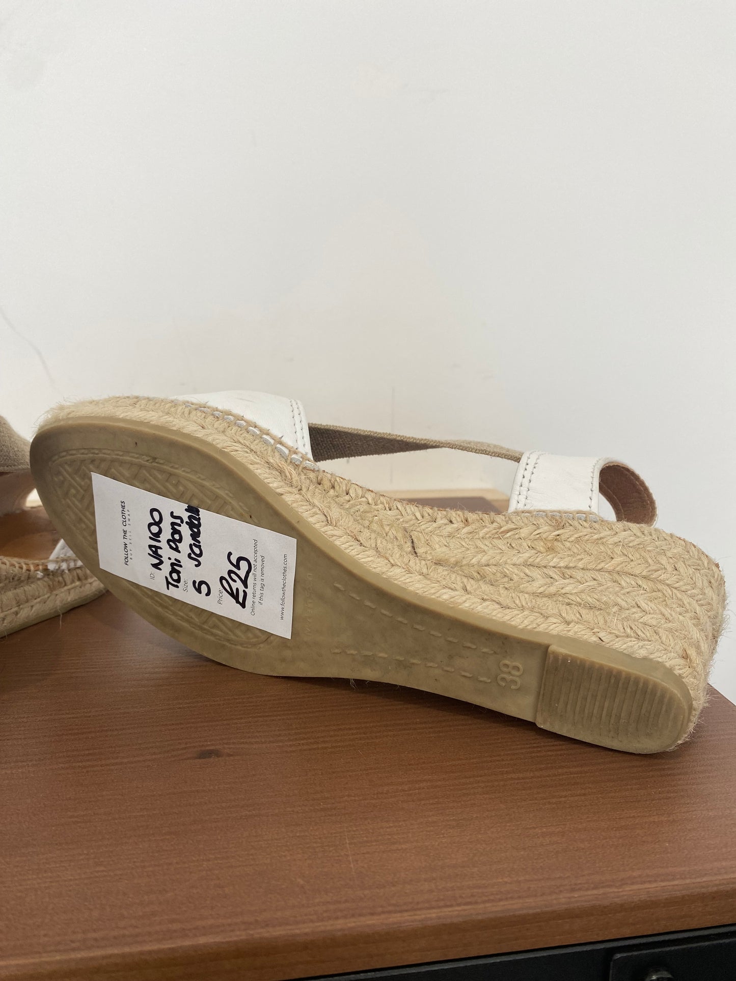 Toni Pons White Leather Wedge Sandals Size 5