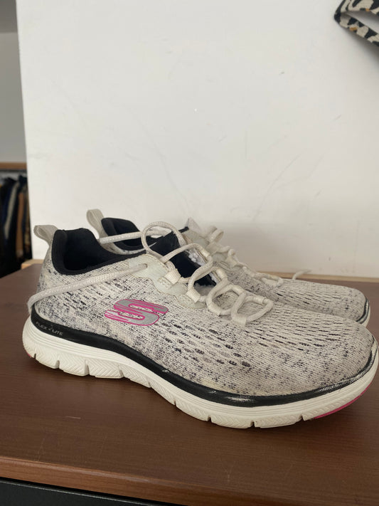 Sketchers Flex Lite memory foam trainers size 3