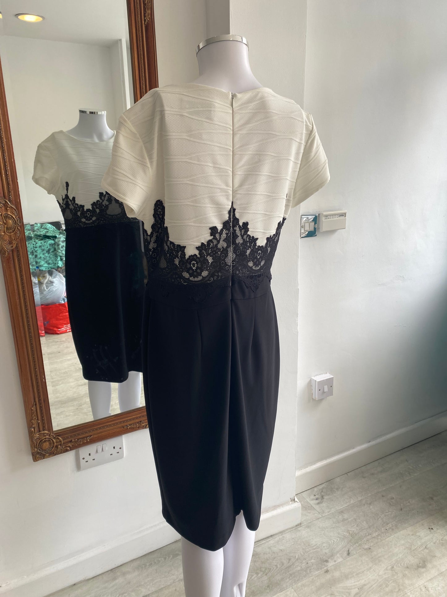 Joseph Ribkoff dress size 14