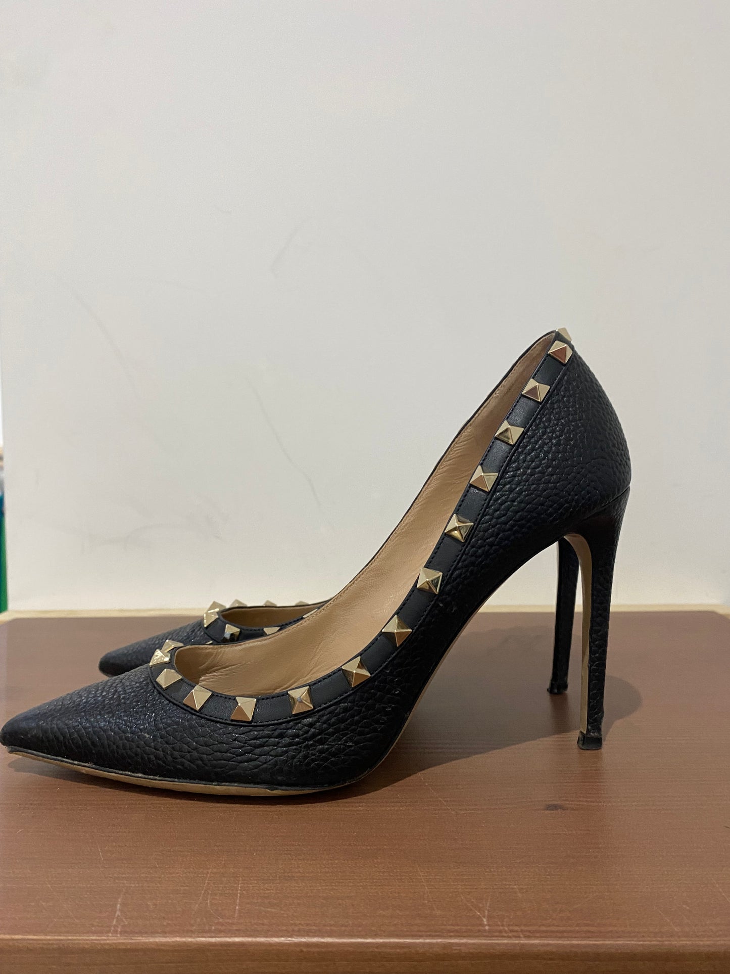 Valentino Rockstud Court Shoes Black Leather Size 7